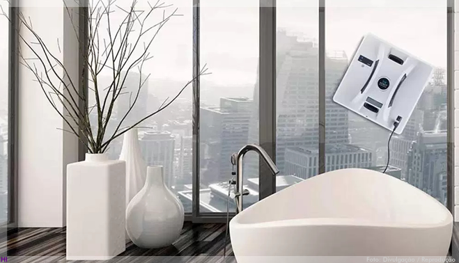 Robô doméstico limpa janelas e azulejos sozinho